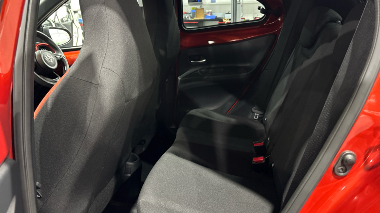 Toyota Aygo X 1.0 VVT-i Edge 5dr Petrol Hatchback